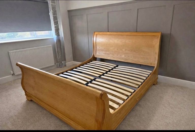 Oak sleigh style king size bed frame with mattress great condition