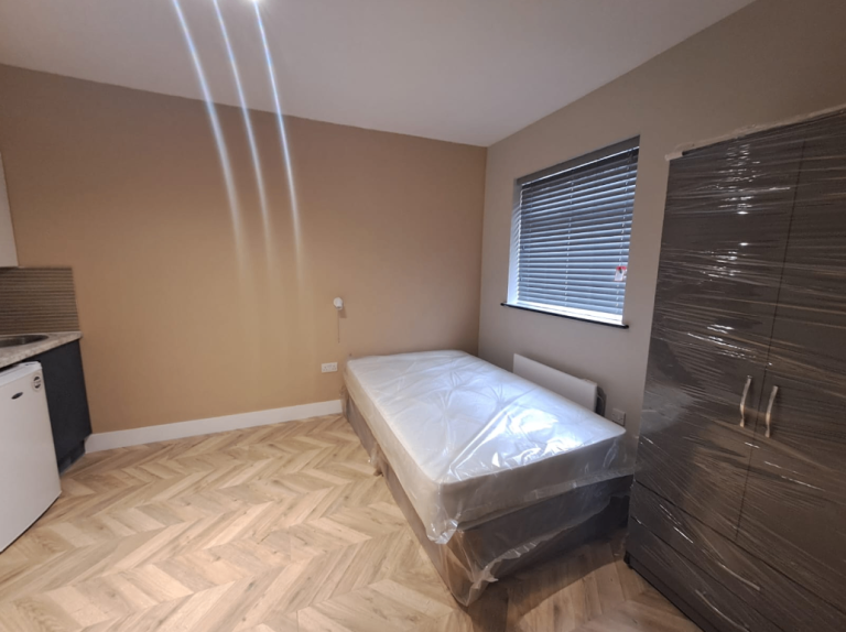 Studio Room Available – Loose Road ME15 DSS APPLICANT ACCEPTED