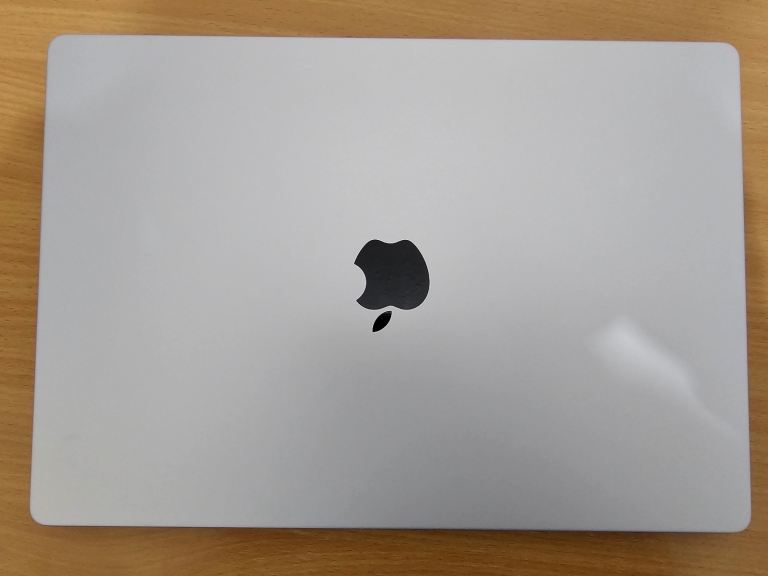 Like New Apple MacBook Pro 16-inch M4 Max 1TB SSD 36GB RAM