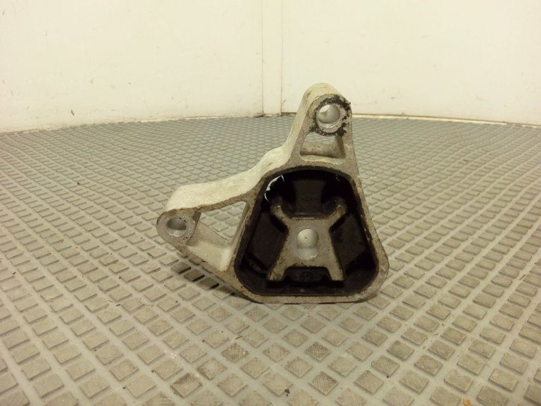 Mercedes A Class Engine Mount 2012-2018 A2462402617