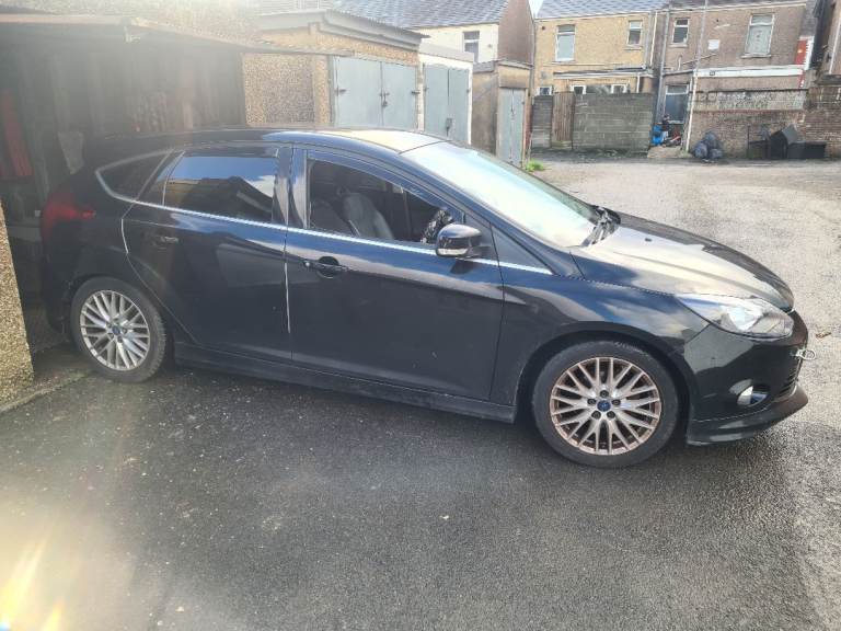 Ford, FOCUS, Hatchback, 2012, Manual, 1560 (cc), 5 doors