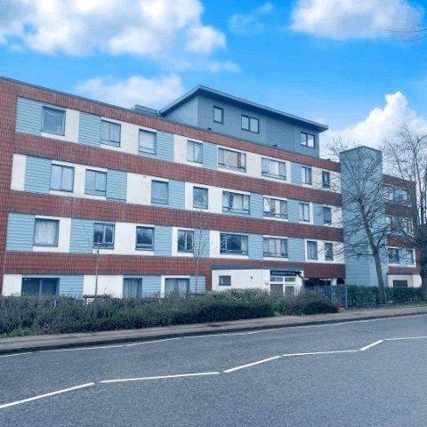 TWO BEDROOM APARTMENT - CENTRAL BLETCHLEY