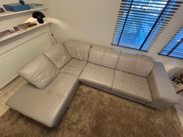 Leather sofa 