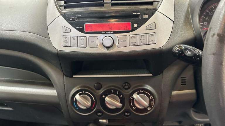 2013 Suzuki Alto 1.0 SZ 5dr HATCHBACK PETROL Manual