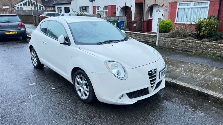 Alfa Romeo, MITO, Hatchback, 2011, Manual, 1368 (cc), 3 doors
