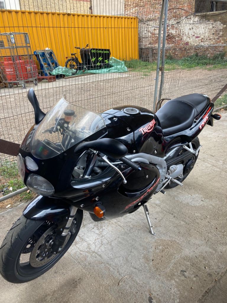 Triumph, DAYTONA, 1998, 955 (cc)