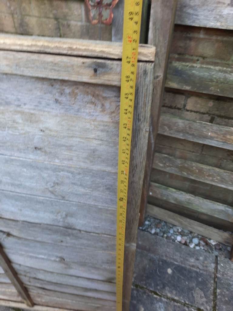 Fence panel and large pallet 