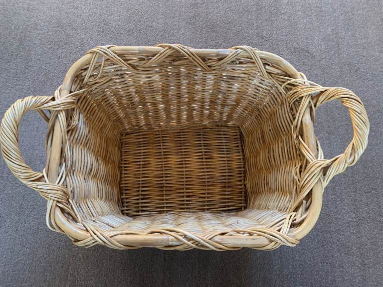 Rattan Storage Basket with Handles – Excellent Condition