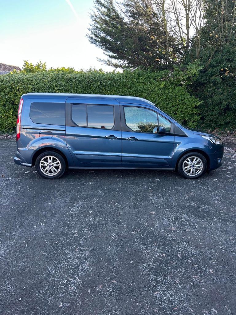 Ford Tourneo Connect 1.5TDCi Titanium Wheelchair Accessible Vehicle WAV
