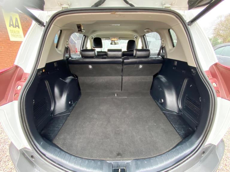 2013 Toyota RAV4 2.2 D-4D Invincible 4WD Euro 5 5dr ESTATE Diesel Manual