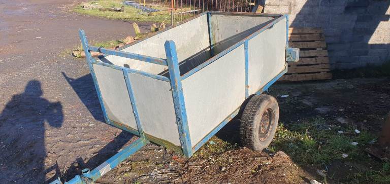 Small trailer 