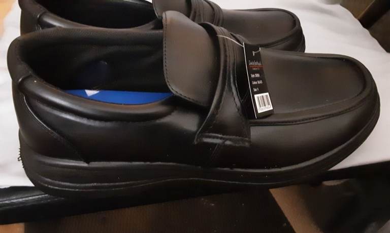MANS CONFORT SHOE
