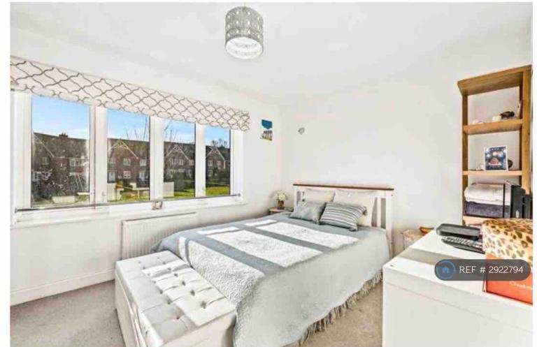1 bedroom in Sorrel Close, Haywards Heath, RH16 (#2922794)