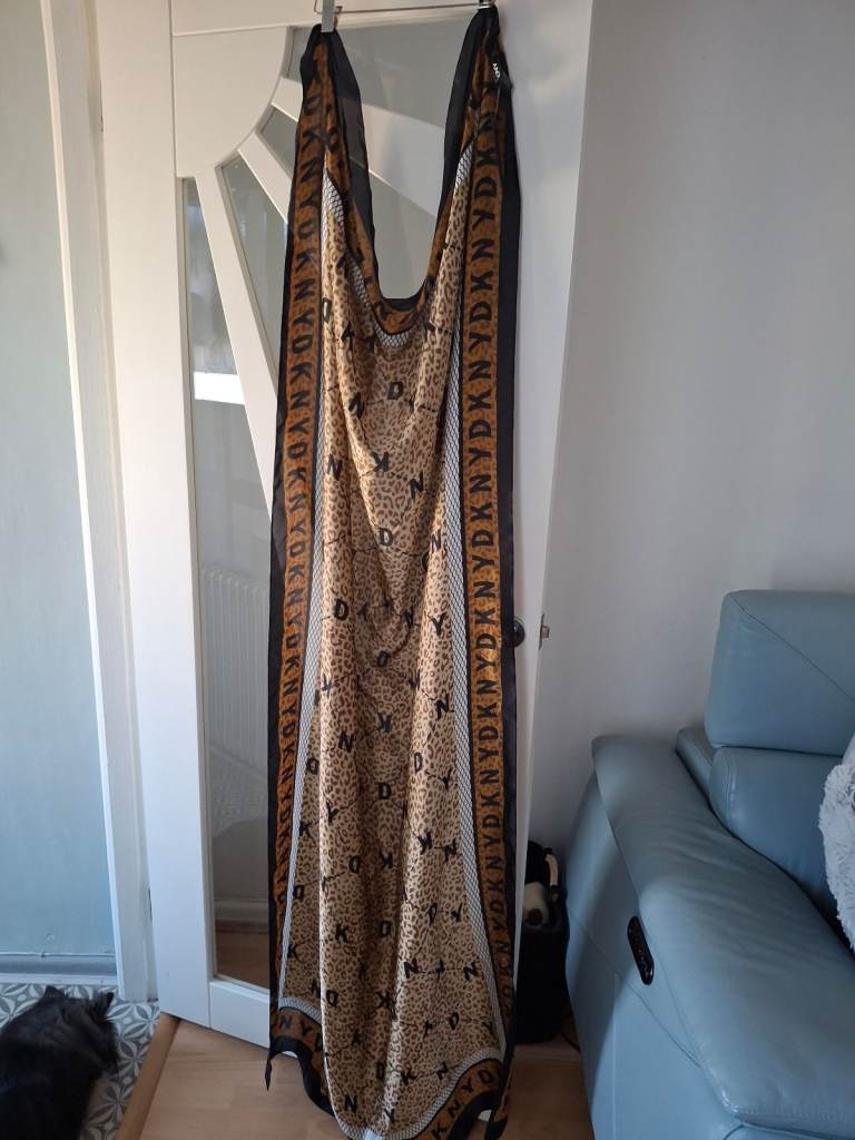 DKNY Multicoloured Animal Print Scarf – New with Tags