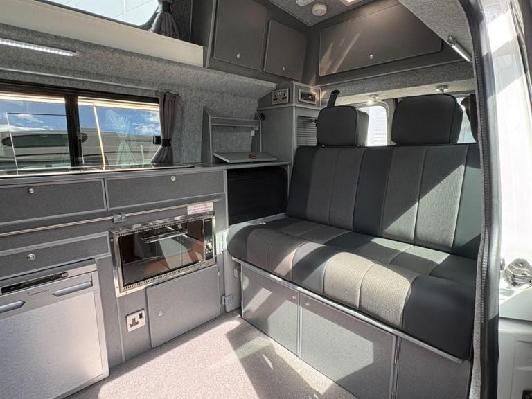 Volkswagen Transporter T30 Leisure Drive