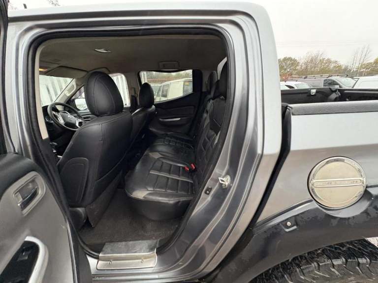 2018 Mitsubishi L200 L200 Barbarian DI-D 4x4 DIESEL Manual