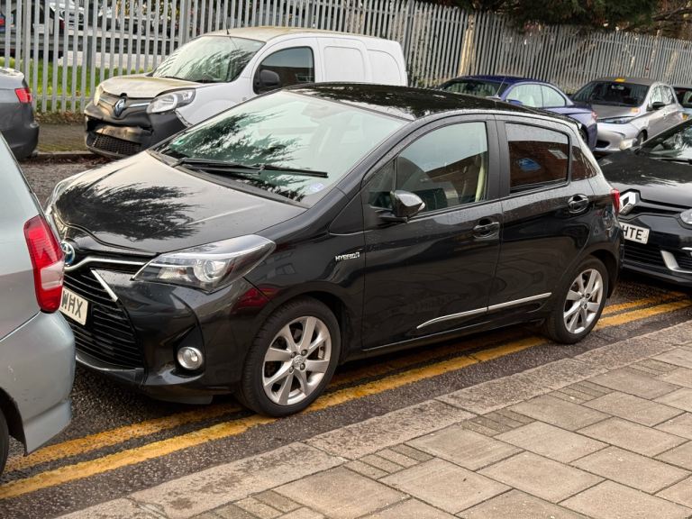 2015 Toyota Yaris Hybrid Hpi clear no category Panoramic sunroof 🇬🇧 UK Model