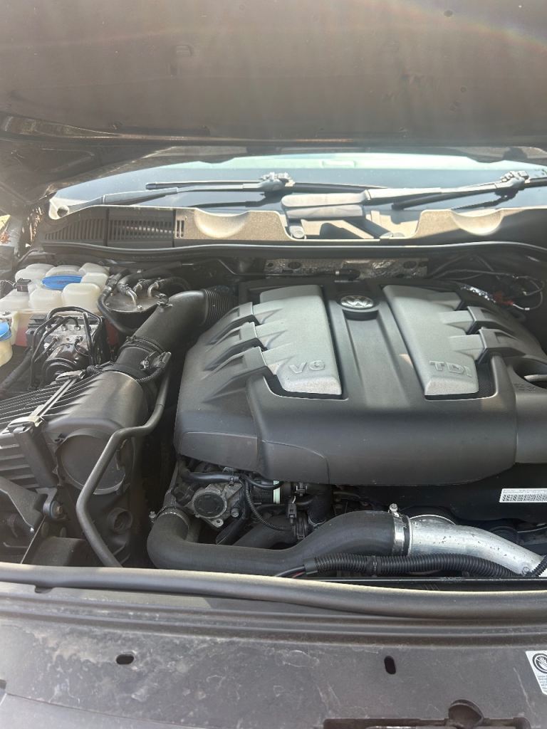 Volkswagen, TOUAREG, Estate, 2011, Semi-Auto, 2967 (cc), 5 doors
