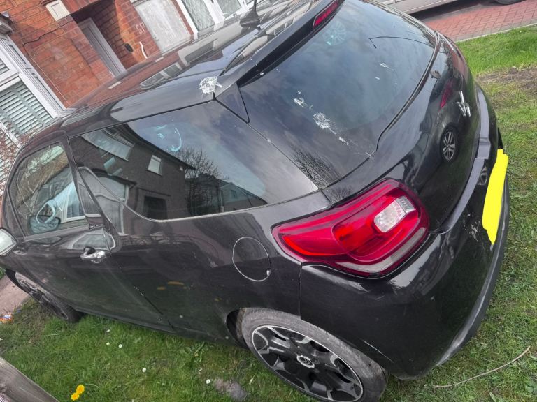 Citroen DS3 Front Passenger door complete pre facelift without chrome strip