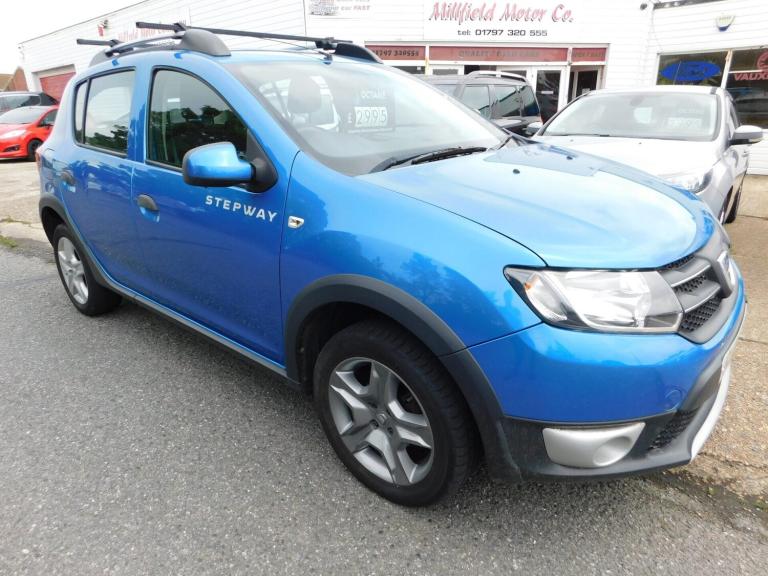 2015 Dacia Sandero Stepway LAUREATE DCI Hatchback Diesel Manual