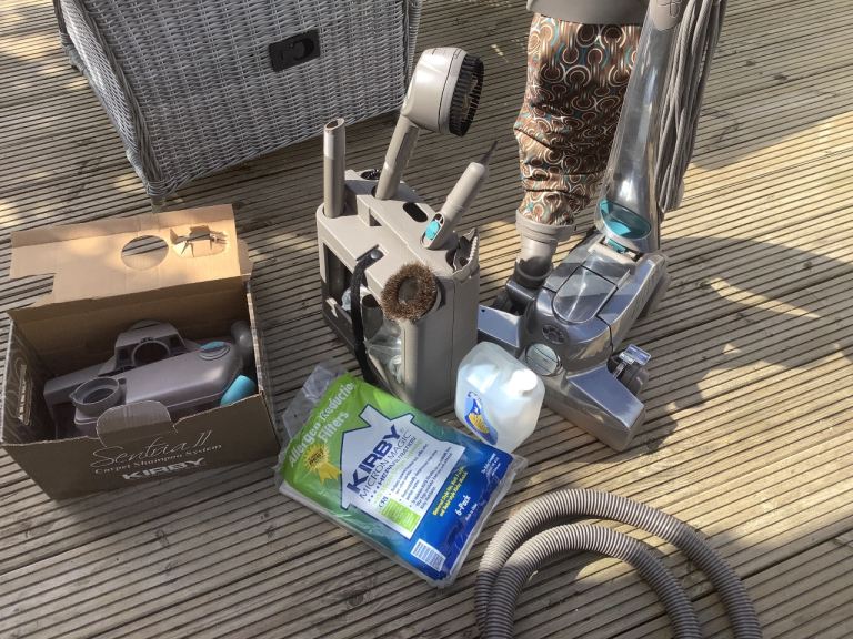 KIRBY COMPLETE VACUUM SYSTEM 