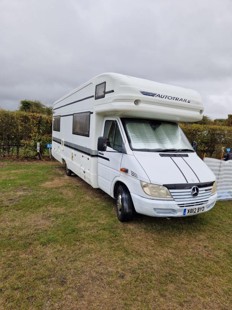 Mercedes-Benz, 2000, 2700 (cc)
