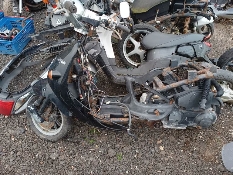 Motorcycle scooter breaking parts clearance 