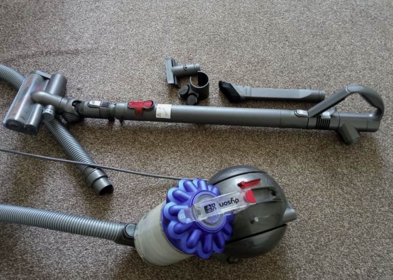 Dyson DC49 Ball Cylinder vacuum cleaner bagless - With tools - working