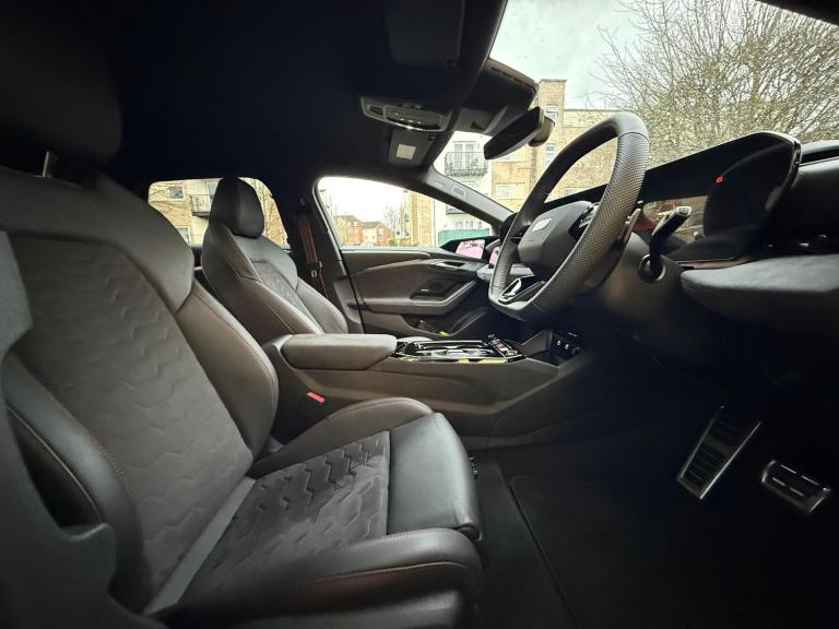 2025 Audi A6 370kW S6 Quattro 100kWh Launch Edition 5dr Auto ESTATE ELECTRIC Automatic