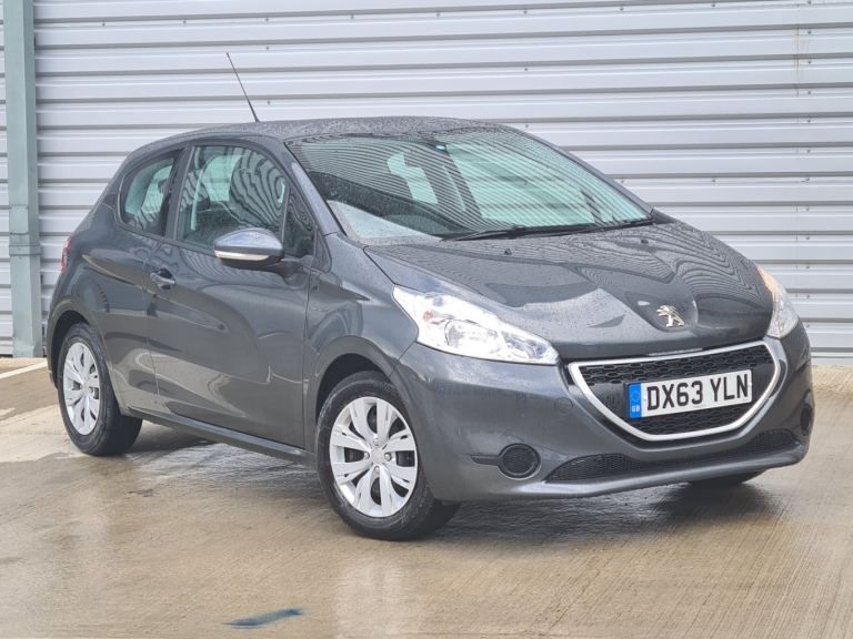 2013 Peugeot 208 1.2 VTi Access+ 3dr LOW MILEAGE, NEW CAMBELT &amp; CLUTCH 11 SERVICES HATCHBACK ...
