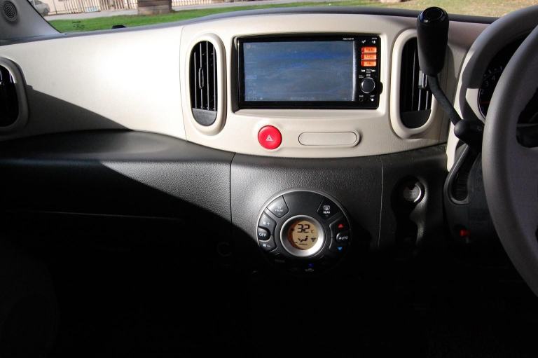 NISSAN CUBE 1.5 AUTOMATIC 2013 Petrol Automatic in Purple