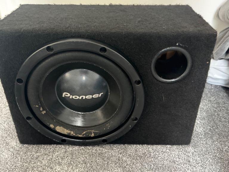 Car subwoofer with 600watt amplifier 