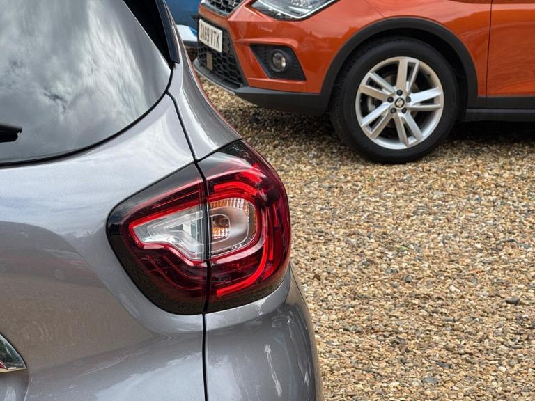 2017 Renault Captur 0.9 TCe ENERGY Dynamique S Nav Euro 6 (s/s) 5dr HATCHBACK Petrol Manual