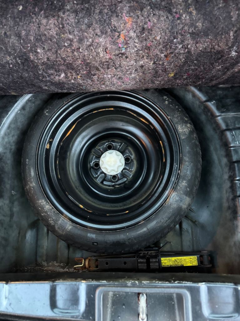 Toyota, YARIS, Hatchback, 2005, Manual, 1298 (cc), 5 doors