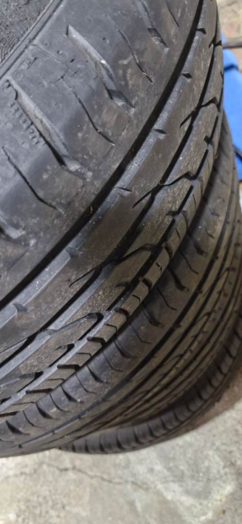 7mm Tread x4 Contintenal 2 Tyres