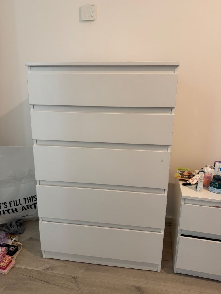 White Chest of 5 Drawers – Good Condition, Minor Marks