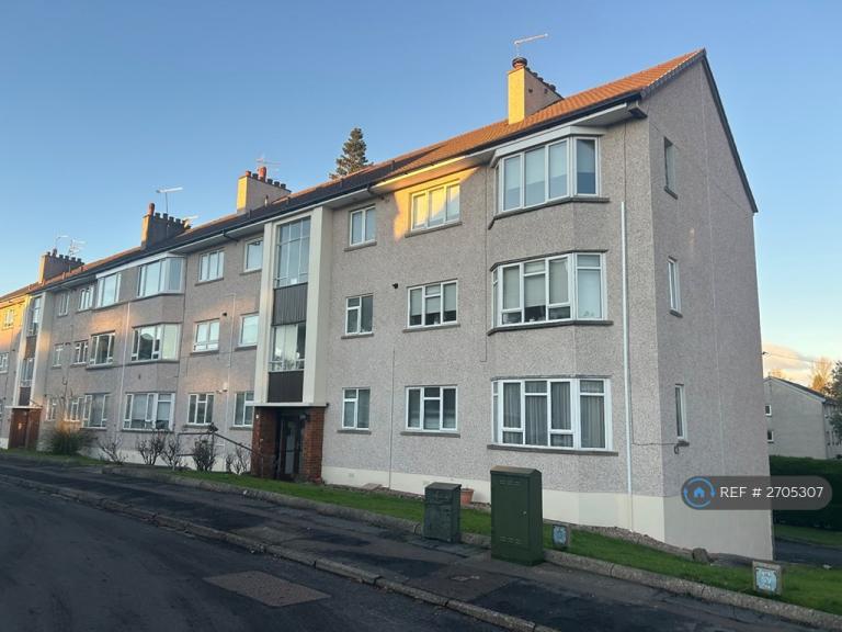 2 bedroom flat in Dorchester Court, Glasgow, G12 (2 bed) (#2705307)