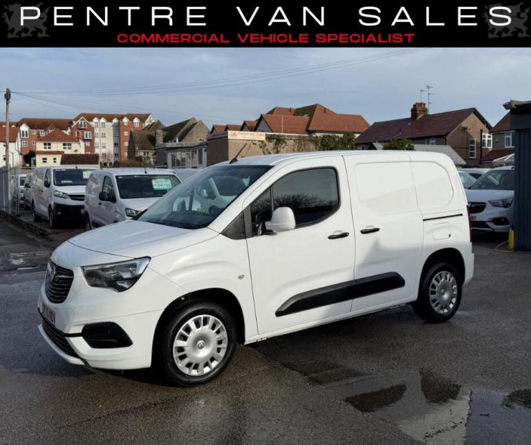 2021 Vauxhall Combo 2300 1.5 Turbo D 100ps H1 Sportive Van PANEL VAN Diesel Manual
