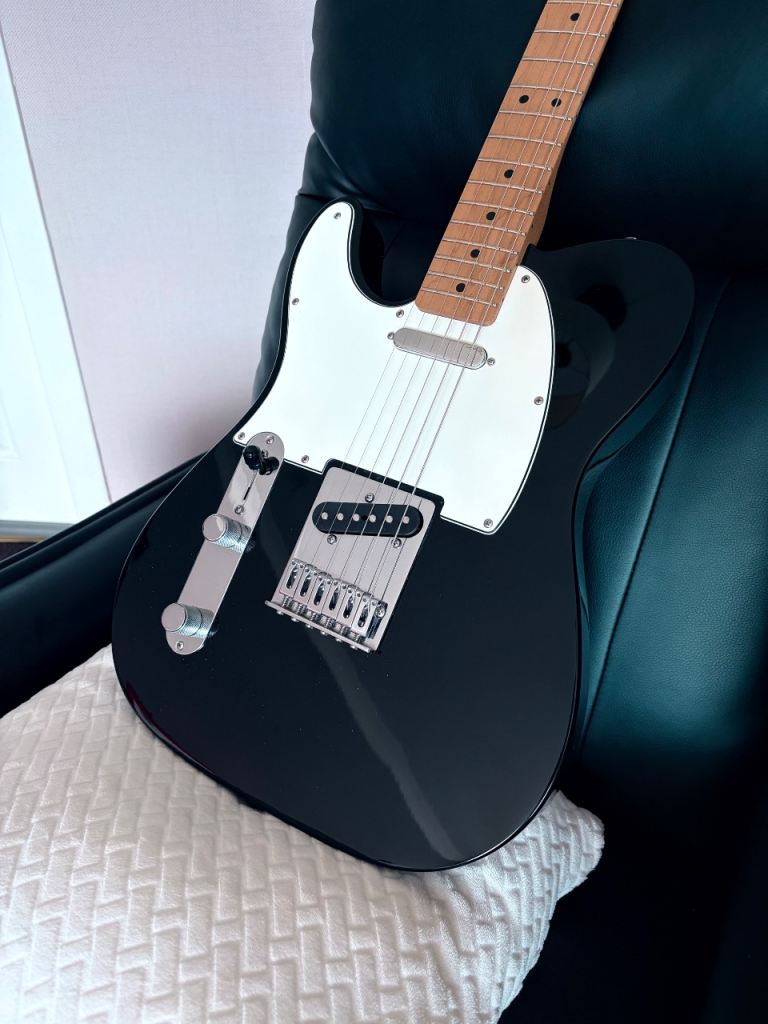 Fender Telecaster, left handed. Black