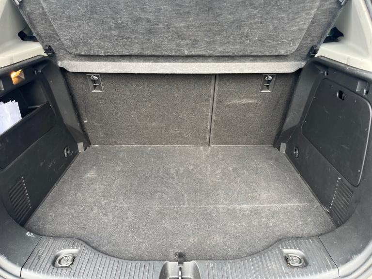 2015 Vauxhall Mokka 1.4T Exclusiv 5dr HATCHBACK Petrol Manual