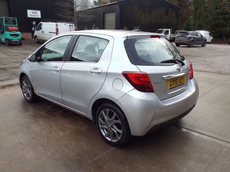  Toyota Yaris 1.33 Dual VVT-i Excel Euro 5 5dr Euro 5 Petrol Manual