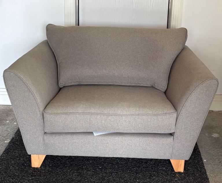 Large single seat Chair