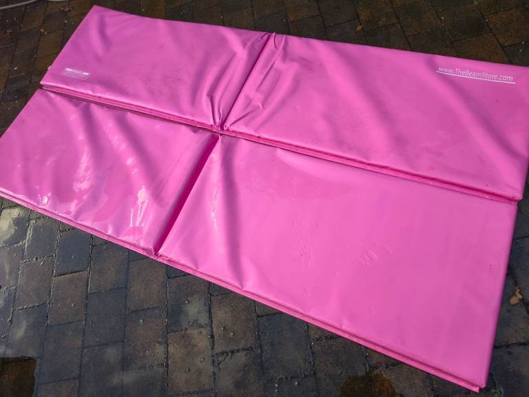 Foldable gymnastics mat
