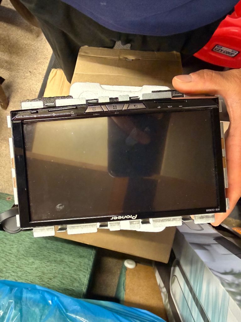 Pioneer AVIC Z830 DAB Double DIN Head Unit