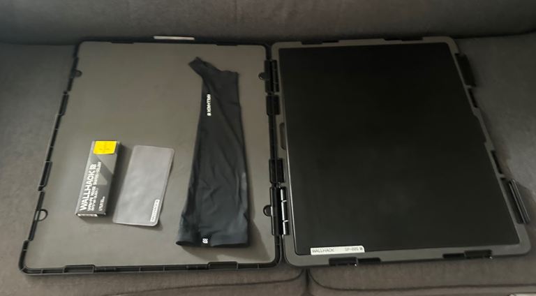 Mouse pad Wallhack SP-005 + wallhack arm sleeve + 30 UHMW-PE mouse skates