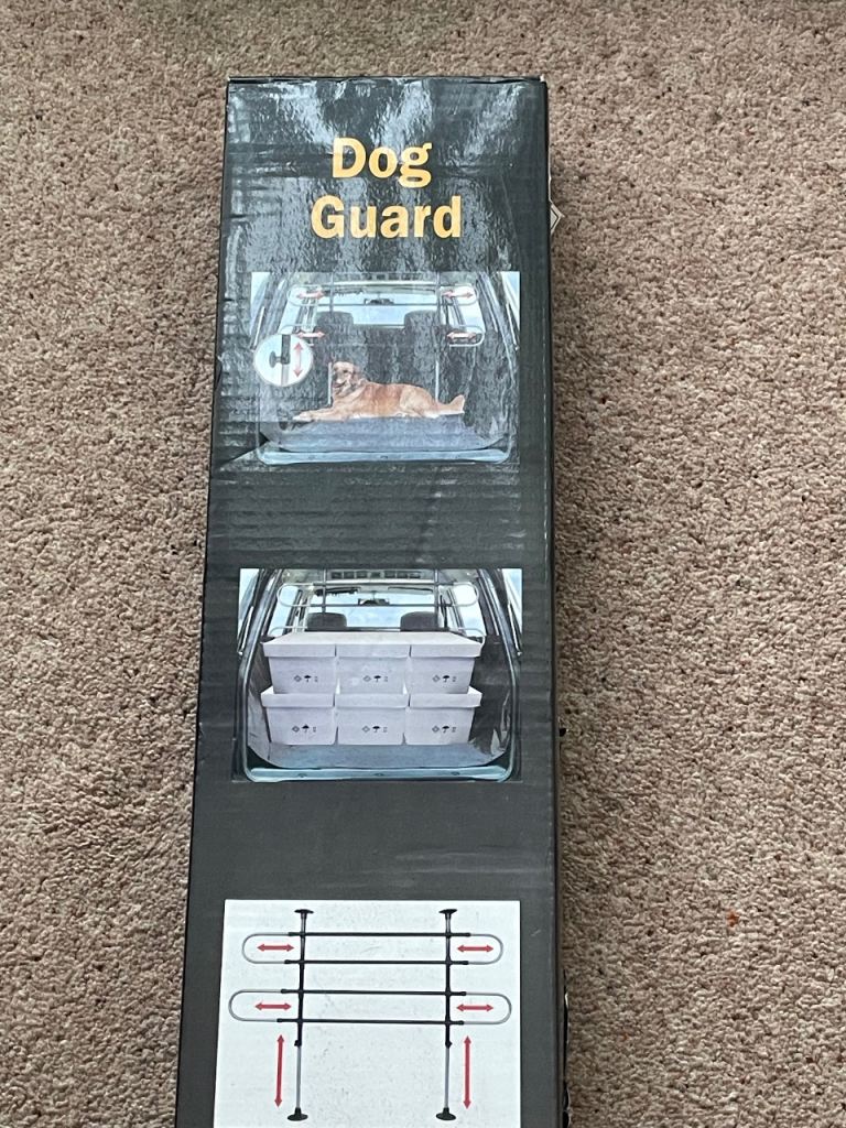 Dog guard for estate car SUV