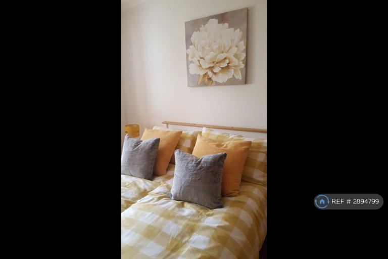 2 bedroom flat in Regency Court, Norwich, NR1 (2 bed) (#2894799)