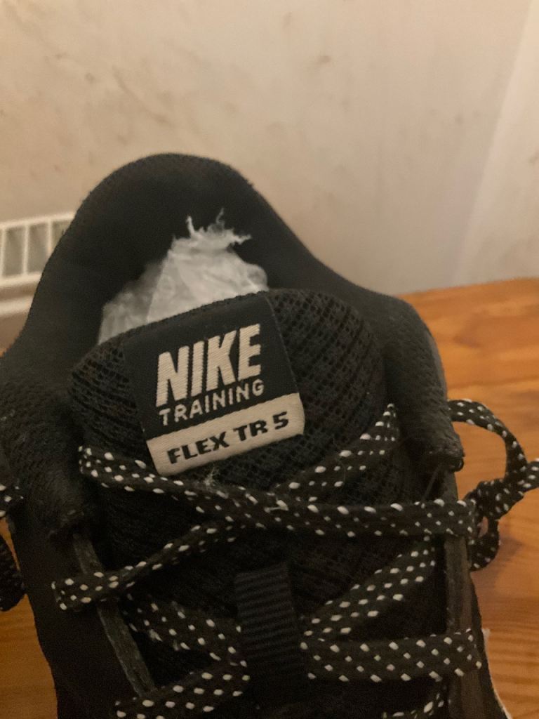 Nike running trainers and rebook classes trainers 