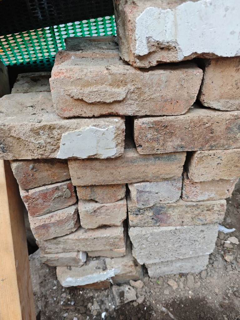Free Used solid Bricks for Sale