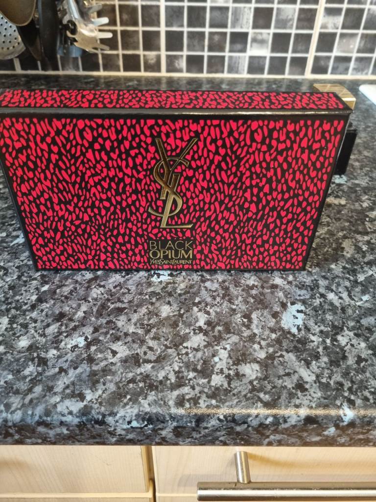Genuine YSL 3pc Black Opium 50ml giftset this is a perfect as a present or a gift for a loved one
